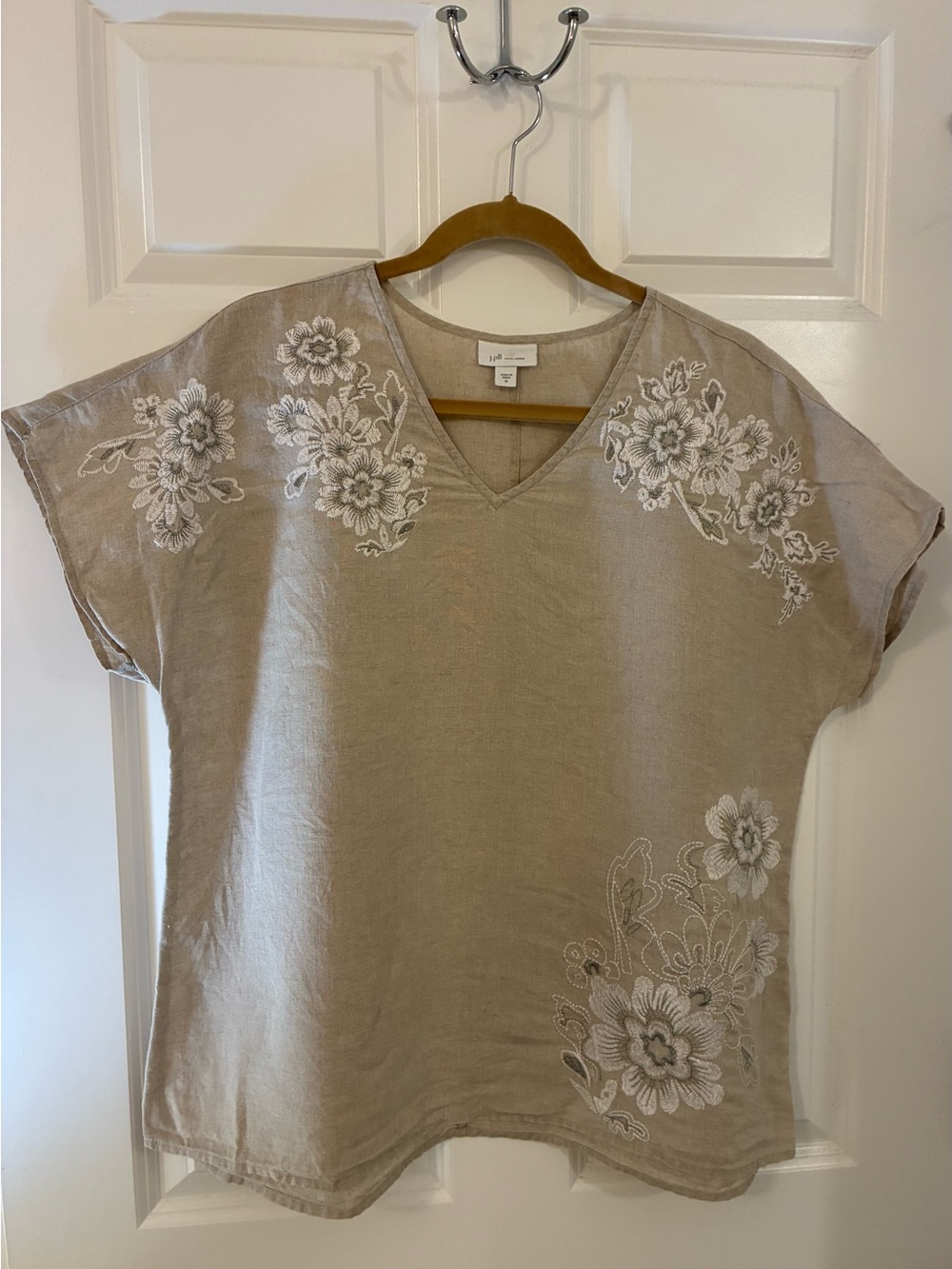 J. Jill Embroidered V-Neck Linen Top in Taupe M